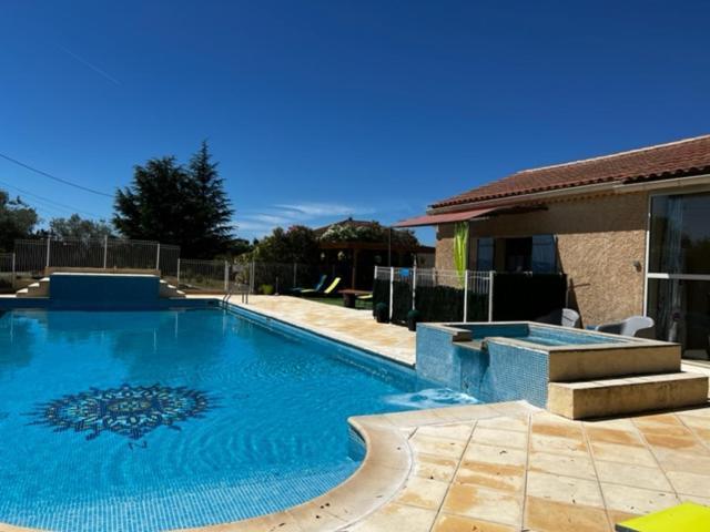 Gite Les Feuilles De Chene Villa Carpentras Exterior photo